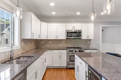 22 Hawthorne Street #2, Boston, MA 02119 - Photo 10