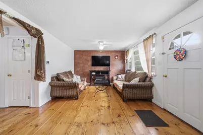 11 McFarlin Rd, Chelmsford, MA 01824 - Photo 4