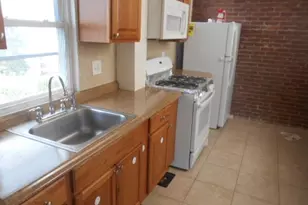 14 Arlington St, Everett, MA 02149 - Photo 2