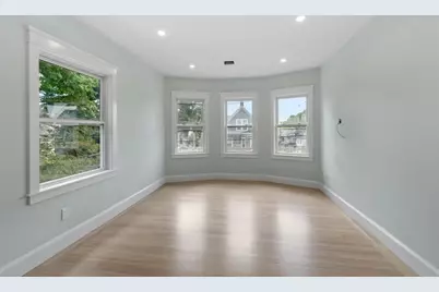 61 Warren St #2, Medford, MA 02155 - Photo 12
