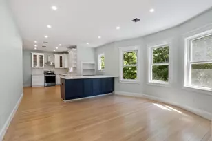 61 Warren St, Medford, MA 02155 - Photo 4
