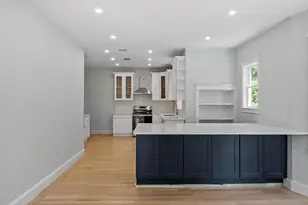 61 Warren St, Medford, MA 02155 - Photo 2