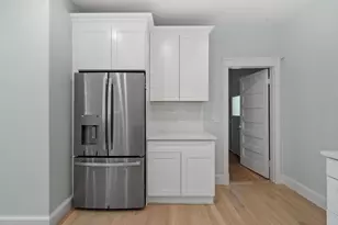 61 Warren St, Medford, MA 02155 - Photo 10