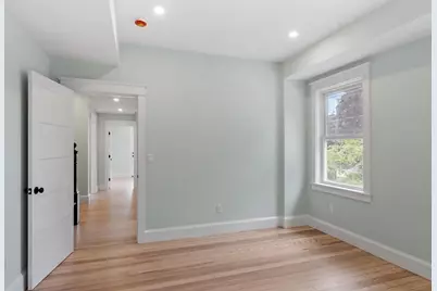 61 Warren St #2, Medford, MA 02155 - Photo 18