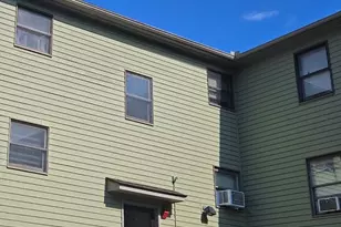 60 Chapin St, Holyoke, MA 01040 - Photo 2