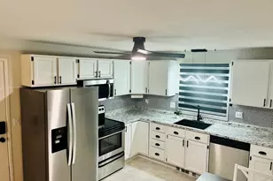 60 Chapin St, Holyoke, MA 01040 - Photo 12