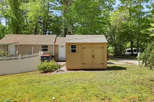 137 Lake Ave, Wareham, MA 02538 - Photo 34