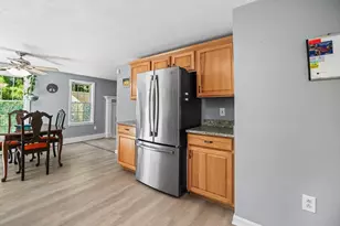 137 Lake Ave, Wareham, MA 02538 - Photo 12