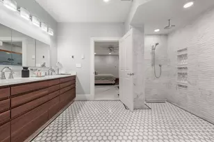 61 St Botolph St, Boston, MA 02116 - Photo 26