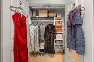 61 St Botolph St, Boston, MA 02116 - Photo 32