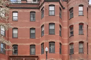61 St Botolph St, Boston, MA 02116 - Photo 40