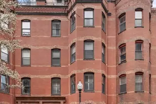 61 St Botolph St, Boston, MA 02116 - Photo 40