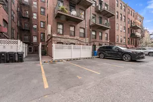 61 St Botolph St, Boston, MA 02116 - Photo 40