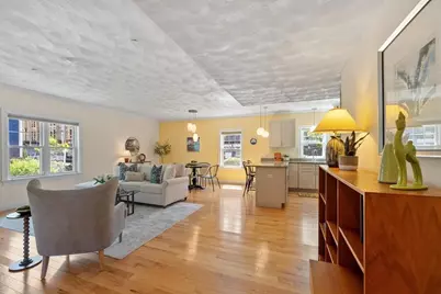 185 Essex St #1A, Melrose, MA 02176 - Photo 4