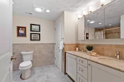 185 Essex St #1A, Melrose, MA 02176 - Photo 14