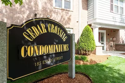 185 Essex St #1A, Melrose, MA 02176 - Photo 2