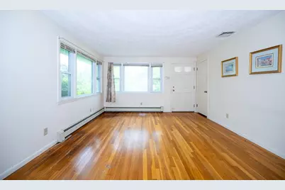 27 Chevy Chase Rd, Worcester, MA 01606 - Photo 4