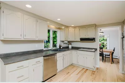 27 Tallwood Dr, Seekonk, MA 02771 - Photo 16