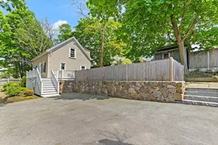 335R Cabot St, Beverly, MA 01915 - Photo 12