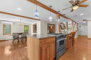 91 Lake Shore Dr, West Brookfield, MA 01585 - Photo 10