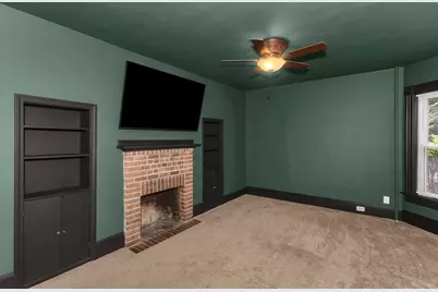86 Sycamore St, Holyoke, MA 01040 - Photo 24