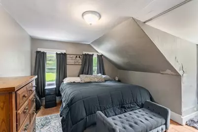 135 Hart St, Beverly, MA 01915 - Photo 18