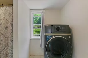 135 Hart St, Beverly, MA 01915 - Photo 12