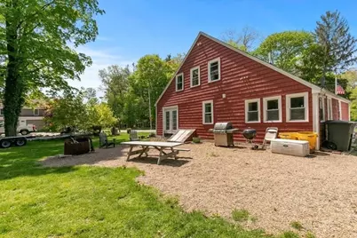 135 Hart St, Beverly, MA 01915 - Photo 20
