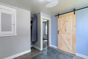 135 Hart St, Beverly, MA 01915 - Photo 16