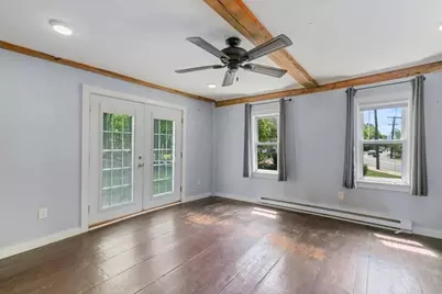 135 Hart St, Beverly, MA 01915 - Photo 10