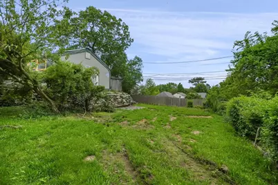 12 Bungalow Rd, Boston, MA 02132 - Photo 8