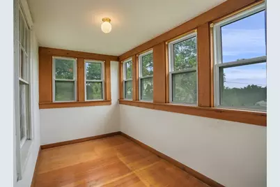 12 Bungalow Rd, Boston, MA 02132 - Photo 16
