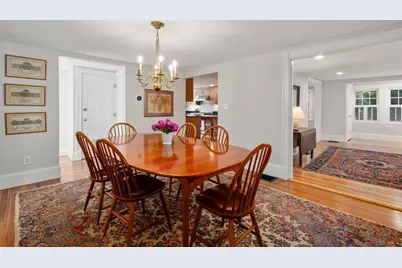 8 Avon Rd, Wellesley, MA 02482 - Photo 12