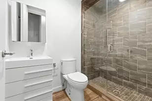 49 Melcher St, Boston, MA 02210 - Photo 26
