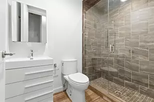 49 Melcher St, Boston, MA 02210 - Photo 26