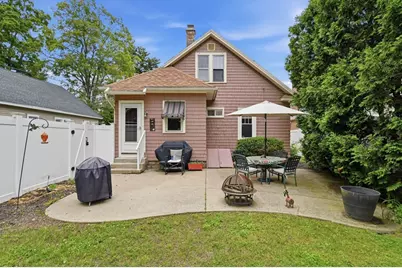 54 Thorndyke St, Springfield, MA 01118 - Photo 34