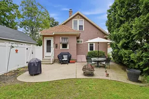 54 Thorndyke St, Springfield, MA 01118 - Photo 34