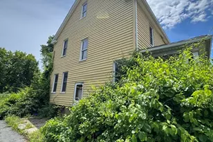 220 South St, Holyoke, MA 01040 - Photo 12