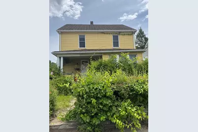 220 South St, Holyoke, MA 01040 - Photo 1