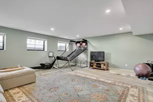 32 Lantern Ln, Wellesley, MA 02481 - Photo 30