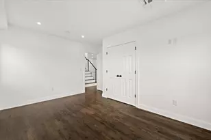 153 Edgewater Dr, Quincy, MA 02169 - Photo 32