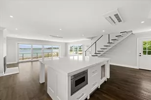 153 Edgewater Dr, Quincy, MA 02169 - Photo 16