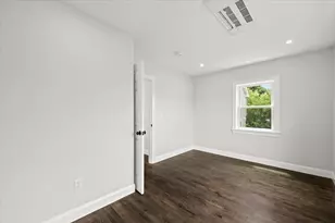 153 Edgewater Dr, Quincy, MA 02169 - Photo 24