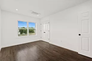153 Edgewater Dr, Quincy, MA 02169 - Photo 30