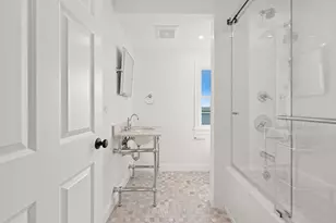 153 Edgewater Dr, Quincy, MA 02169 - Photo 34
