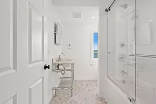 153 Edgewater Dr, Quincy, MA 02169 - Photo 34