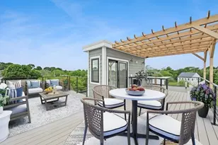 153 Edgewater Dr, Quincy, MA 02169 - Photo 4