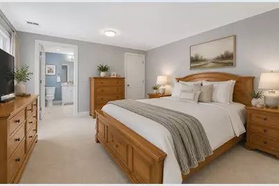 22 Tanglewood Road, Wellesley, MA 02481 - Photo 12