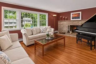 22 Tanglewood Rd, Wellesley, MA 02481 - Photo 4