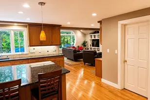 22 Tanglewood Rd, Wellesley, MA 02481 - Photo 4